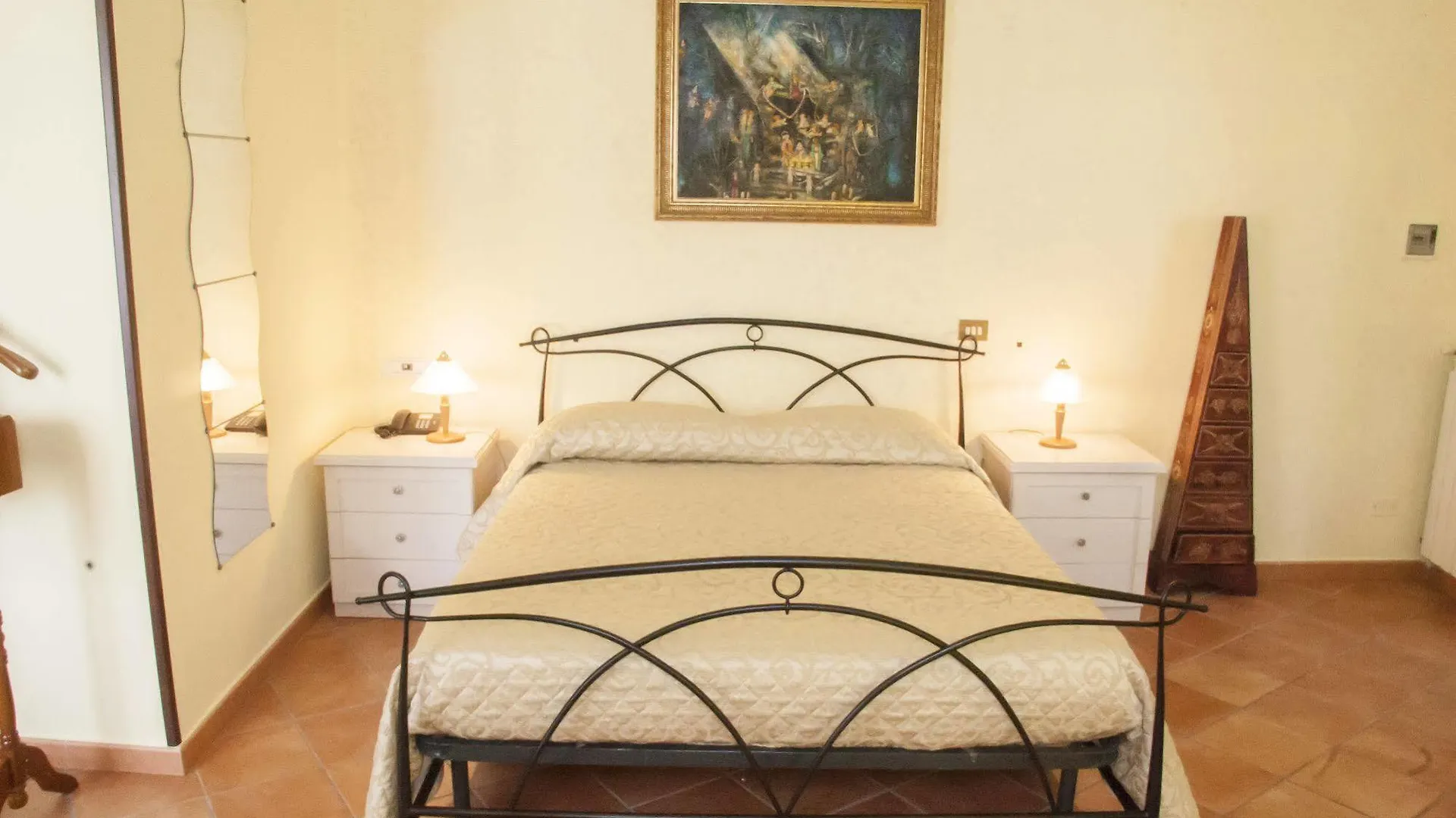 Hotel Residence Confalone Neapol 2*,