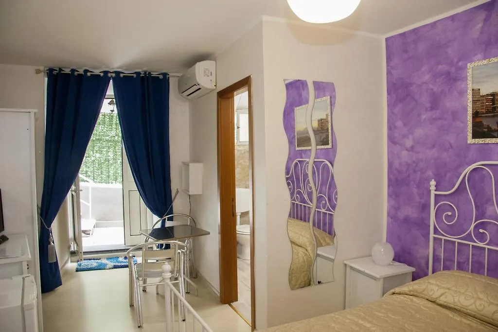 ** Apartahotel Hotel Residence Confalone Nápoles Italia