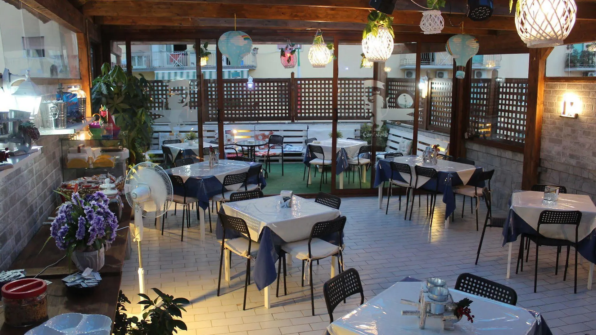 Hotel Residence Confalone Nápoles Apartahotel